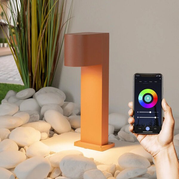 Smart stående utomhuslampa Simone - 30 cm rostbrun med 4,9W wifi-LED-lampa och Tuya Smart-app