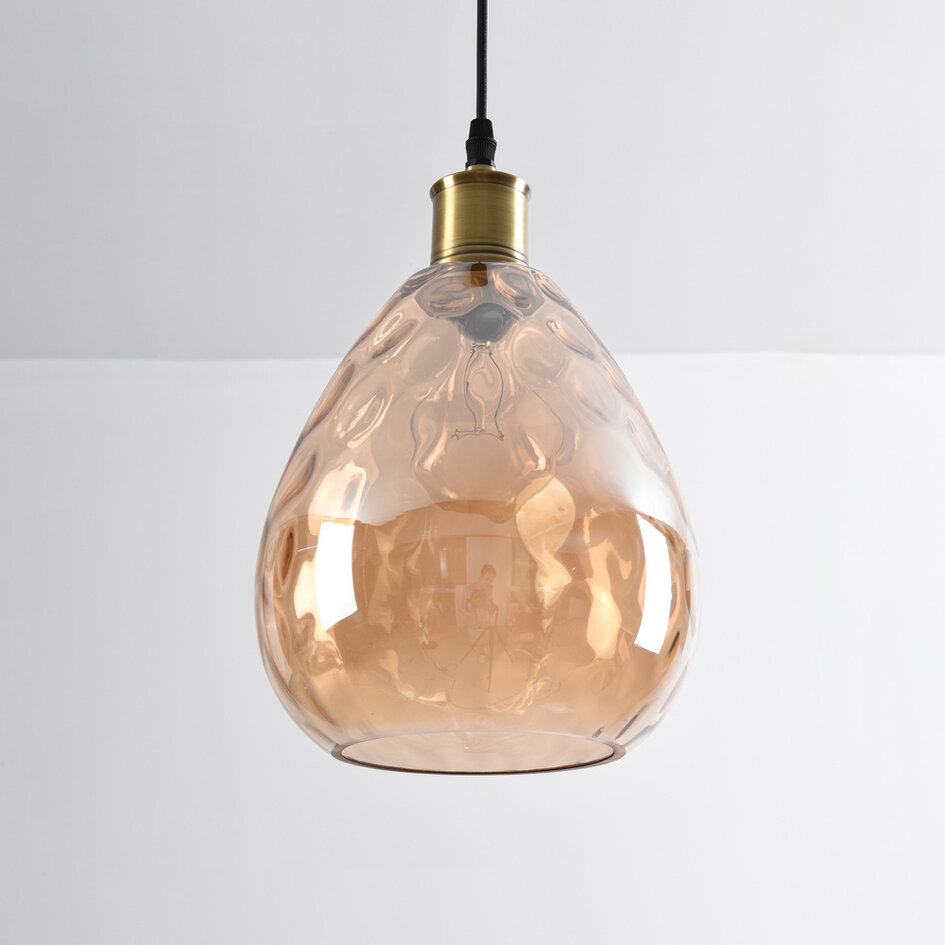 Pendellampa Verona med en lampa - droppformat amberfärgat glas med kupning
