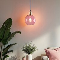 Pendellampa Liya med en lampa i rött glas, variant 3
