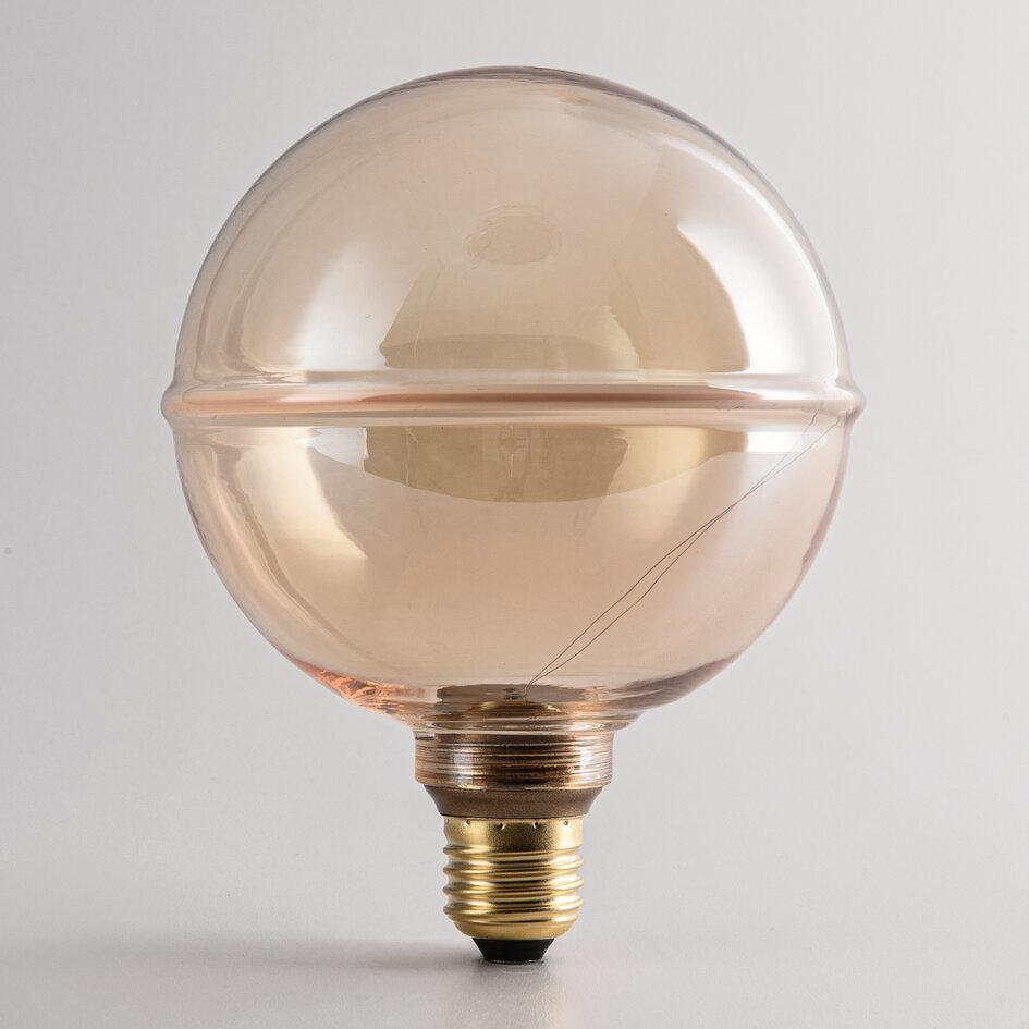 4W filamentlampa E27, 1800K, bärnstensfärgat glas med horisontell ring Ø13 cm - dimbar