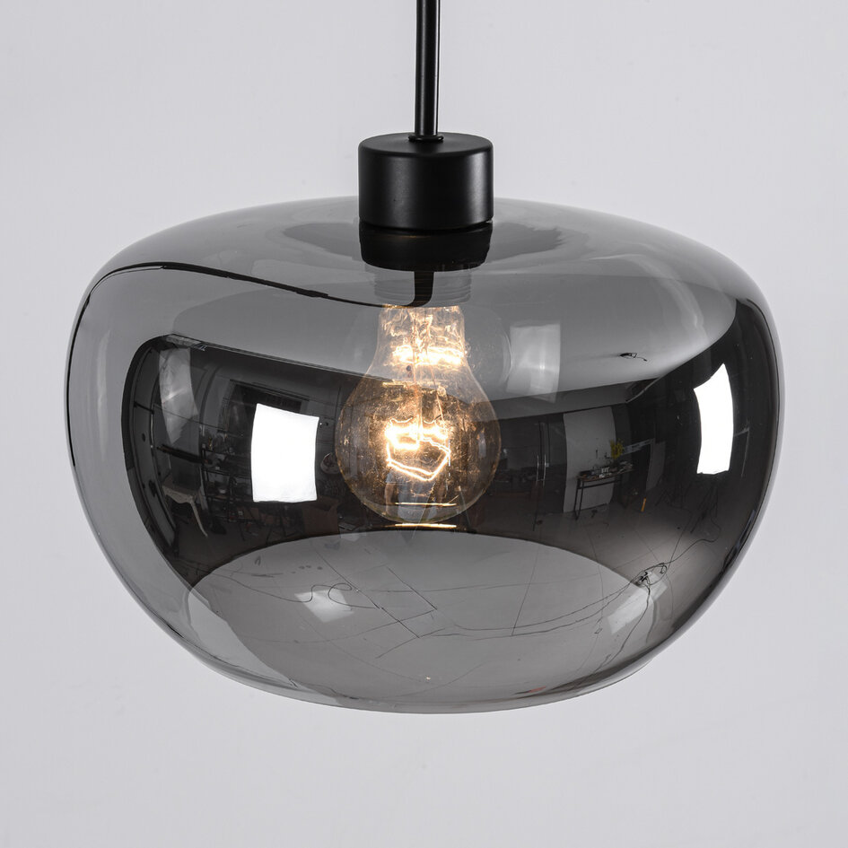 Vägglampa Dasha - svart och rökfärgat glas med vridbar och utdragbar arm