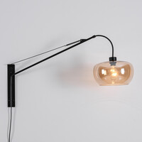 Vägglampa Dasha - svart med vridbar, utdragbar arm och amberfärgat glas