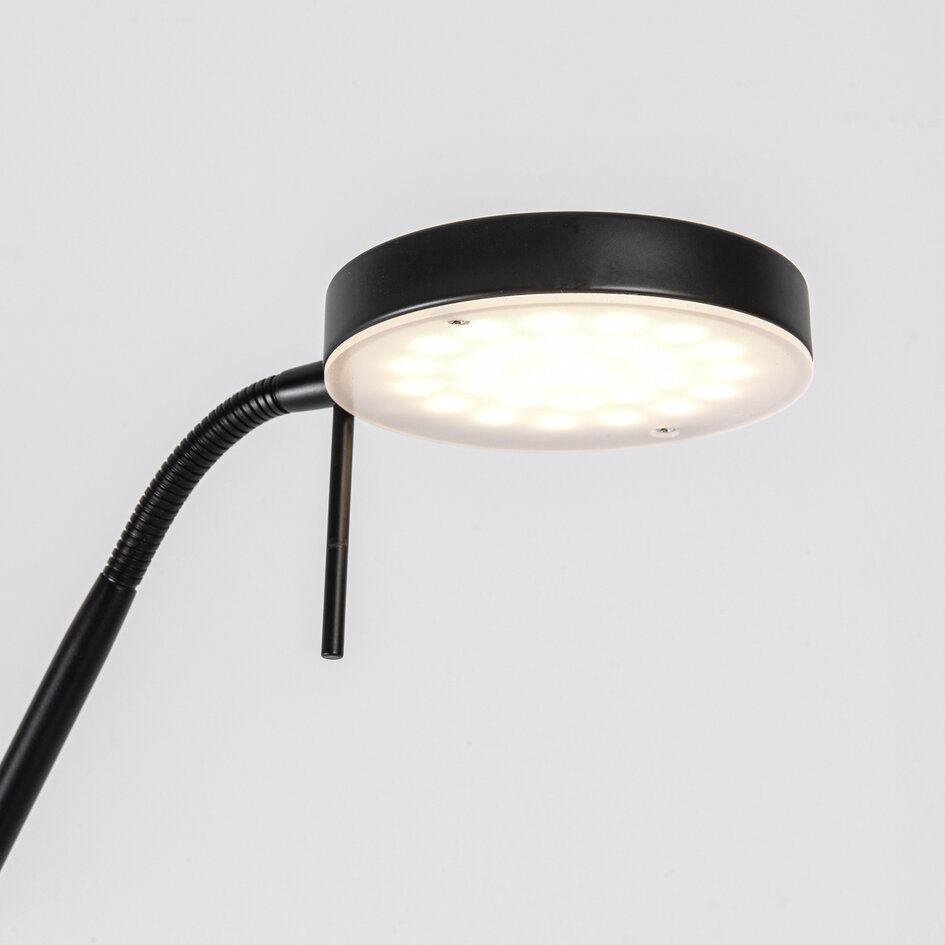 Golvlampa Lumina i svart med integrerade lysdioder