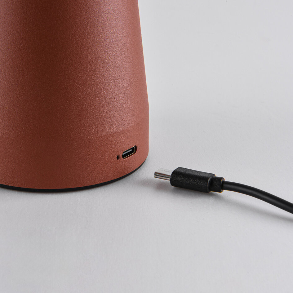 Uppladdningsbar bordslampa Soma med svampdesign, touchdimmer och integrerad LED