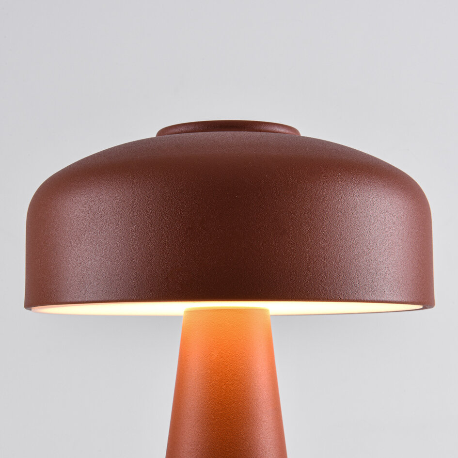 Uppladdningsbar bordslampa Soma med svampdesign, touchdimmer och integrerad LED