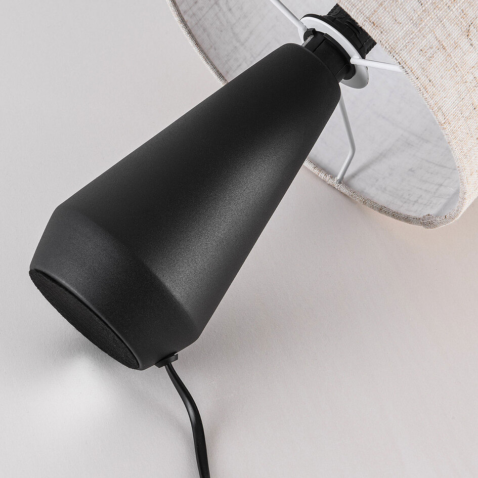 Bordslampa Teburu med linneskärm