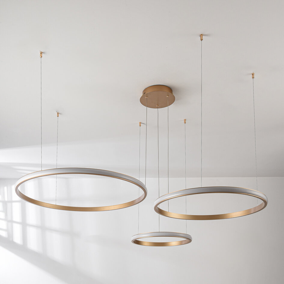 Designad pendellampa Seluna med tre 3-stegs dimbara ringar