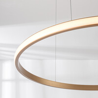 Designad pendellampa Seluna med tre 3-stegs dimbara ringar