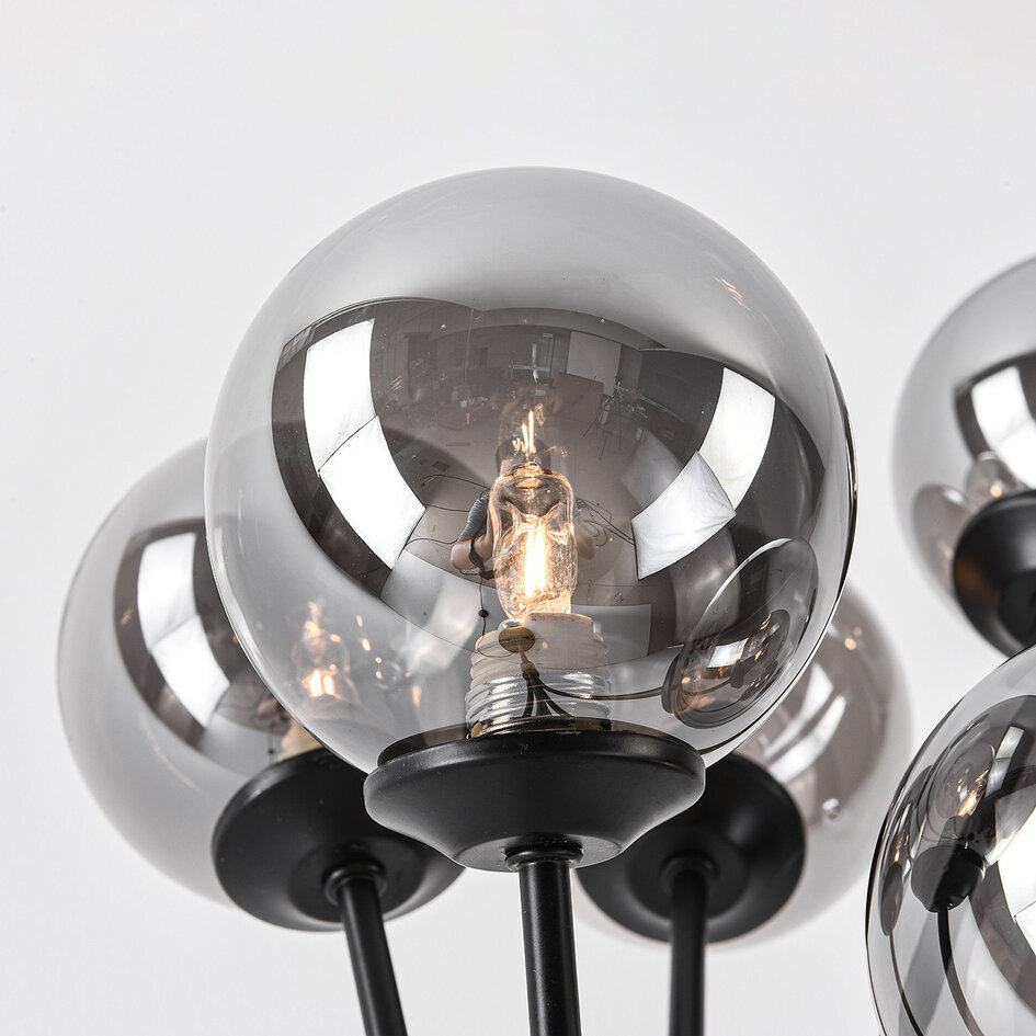 Golvlampa Claire i svart med rökfärgat glas, 5-ljus