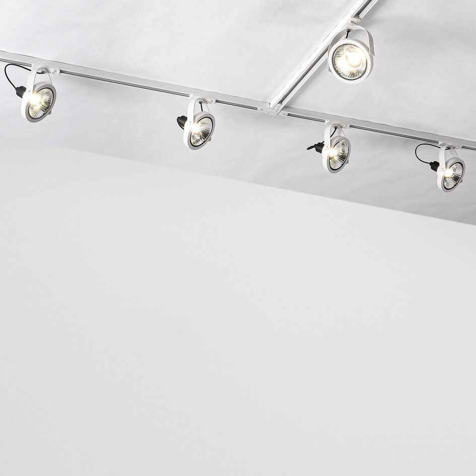 Set med 1-fas skensystem på 3 meter och Beam-spotlights, vit