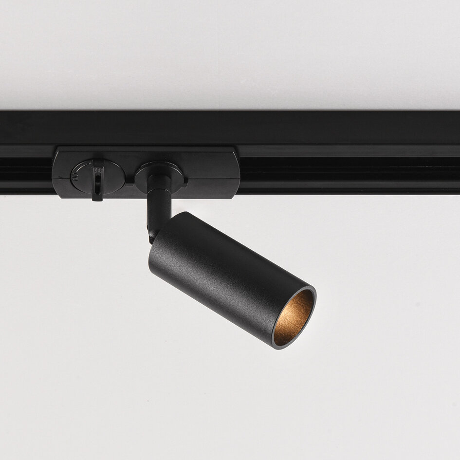Set med 1-fas skensystem på 1,5 meter och Rayn-spotlights, svart