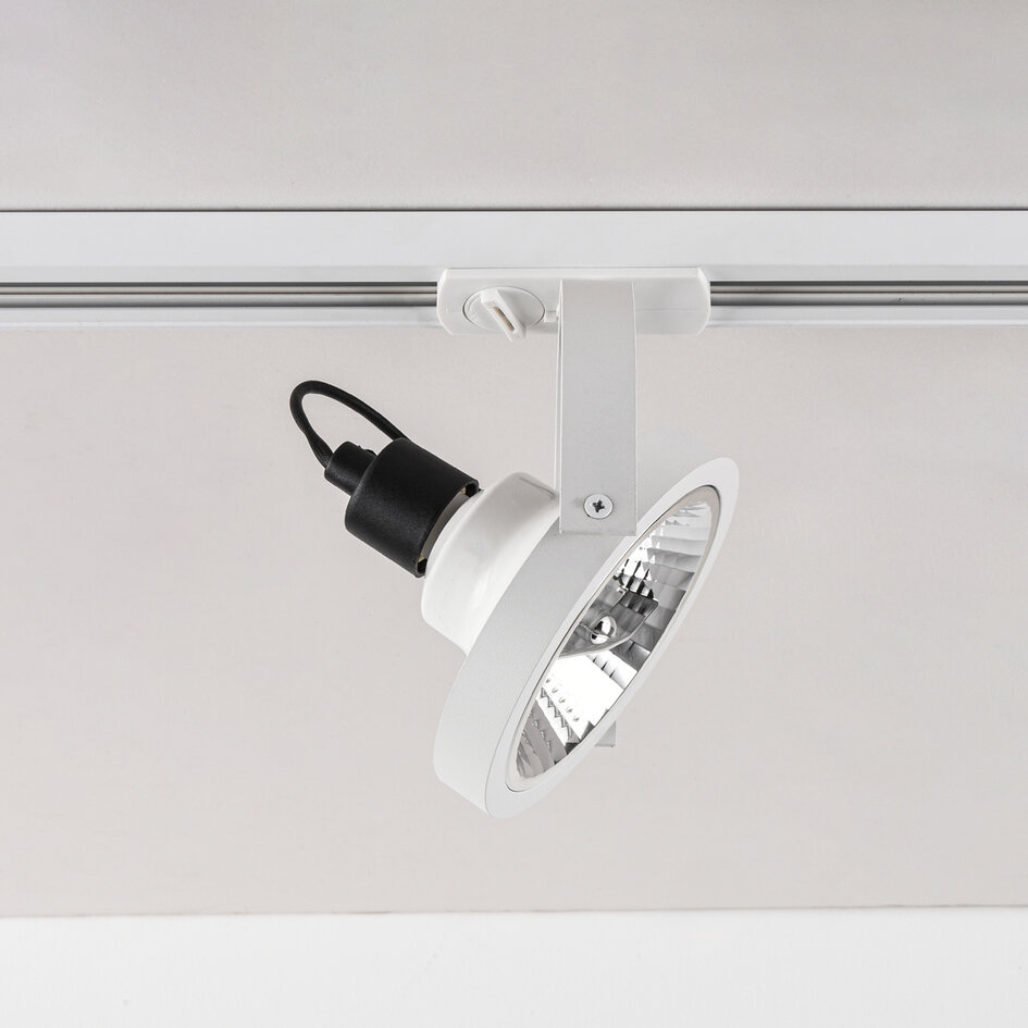 Set med 1-fas skensystem på 1,5 meter och Beam-spotlights, vit