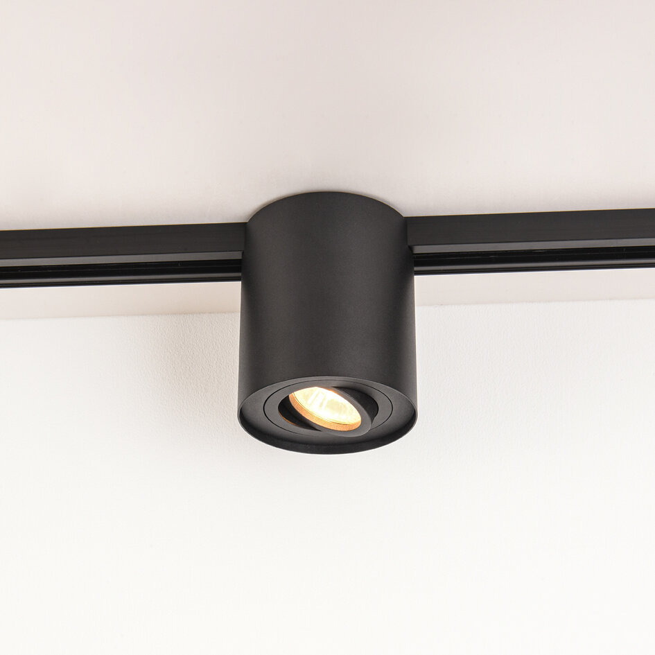 Set med 1-fas skensystem på 1,5 meter och Zylo-spotlights, svart