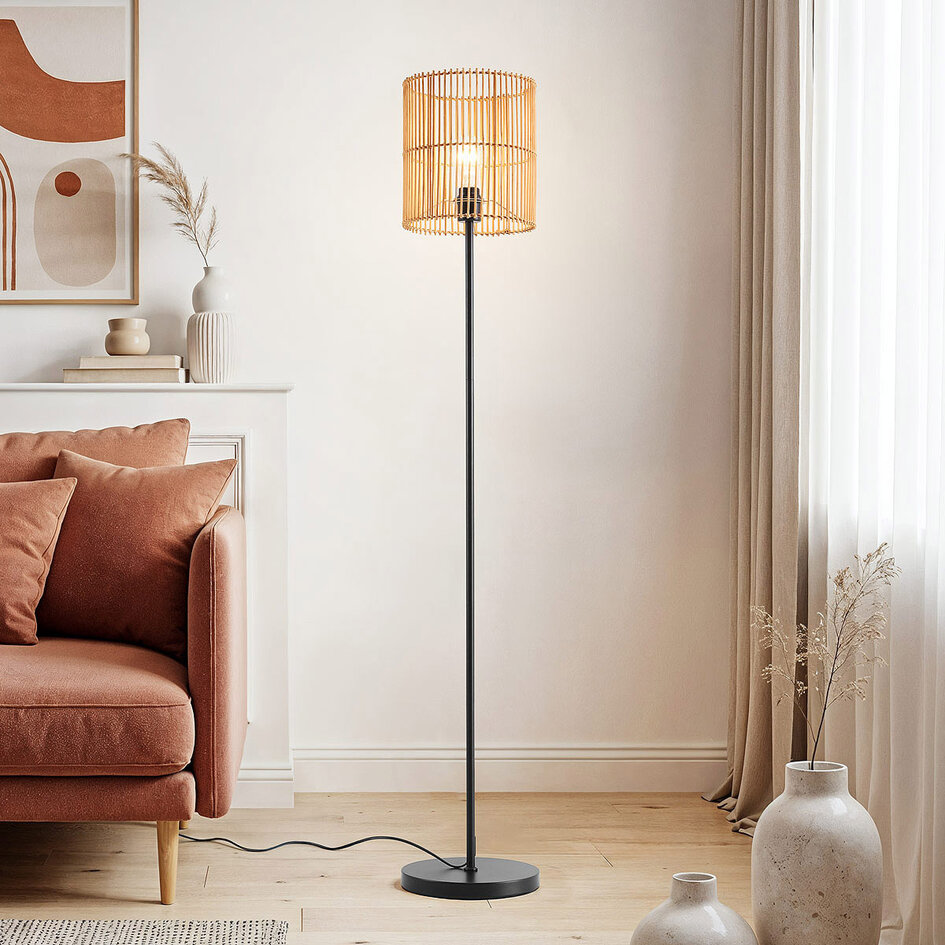 Golvlampa Nord med naturskärm