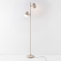 Golvlampa Iki i beige med 2 vridbara spotlights och integrerad LED