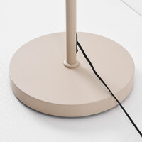 Golvlampa Iki i beige med 2 vridbara spotlights och integrerad LED