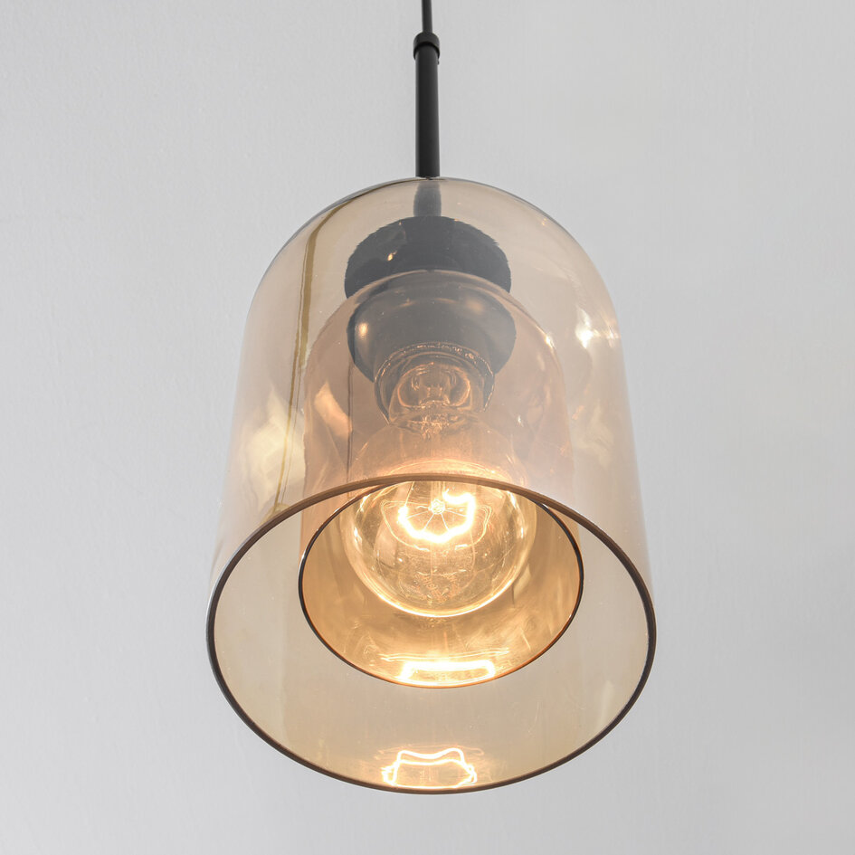 Pendellampa Tovano med tre lampor - amberfärgat glas