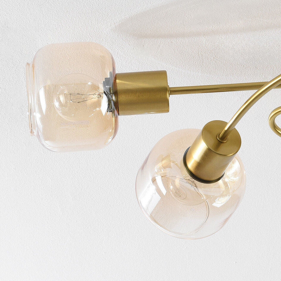 Taklampa Globe med fem lampor - guld och amberfärgat glas