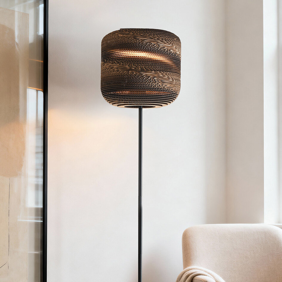 Golvlampa Ella av kartong