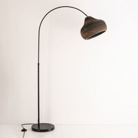 Golvlampa Ilja med vridbar skärm av kartong