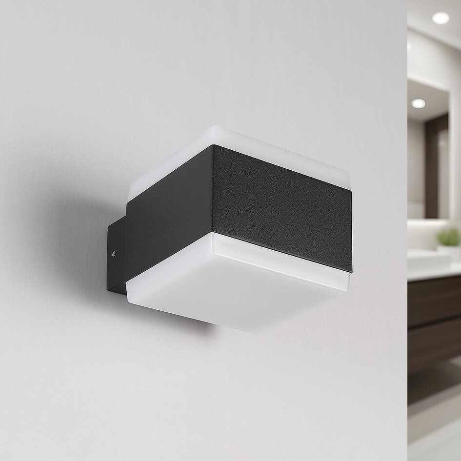 Modern upp-ner badrumsvägglampa Mikki i svart