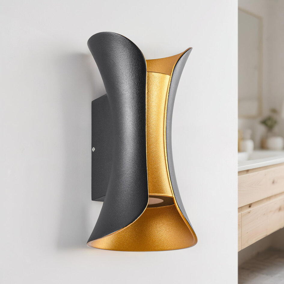 Designad badrumsvägglampa Else med två lampor i svart med guld