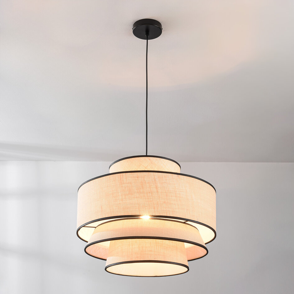 Pendellampa i beige med tygskärm - Zenza