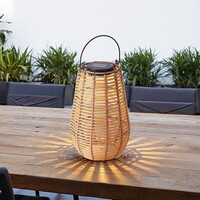 Solcellsdriven bordslampa Suya i rotting - med integrerad LED