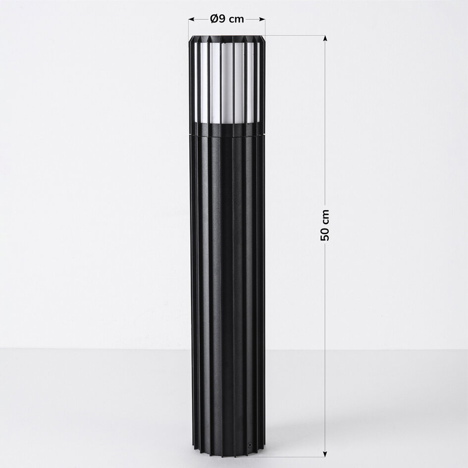 Stående utomhuslampa Renzo med glaskupa - svart