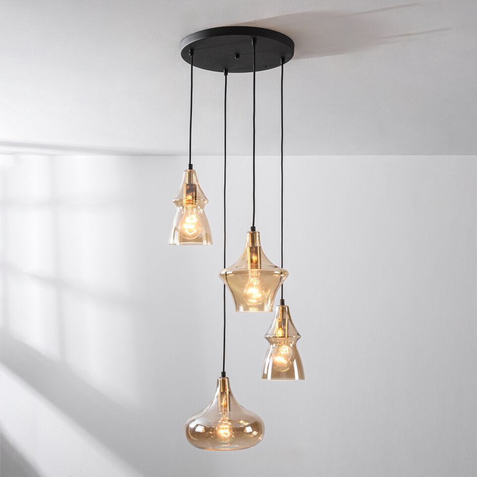 Retro designad pendellampa Calypso med fyra skärmar i amberfärgat glas