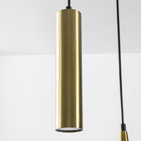 Modern pendellampa Eloi med två guldfärgade GU10-spotlights och tre skärmar i amberfärgat glas, fem lampor