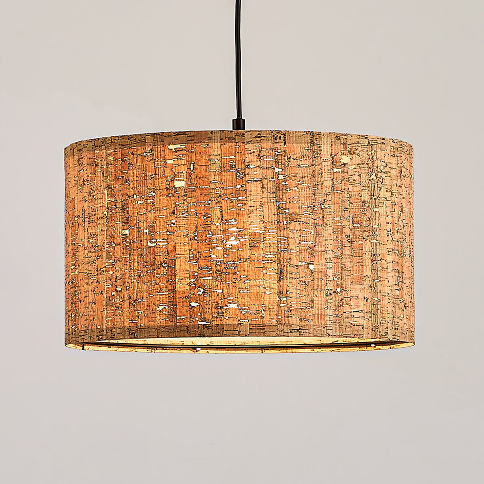 Designad pendellampa Koru i korkläder