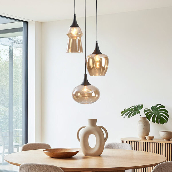 Design taklampa Zian – 3-ljus svart med bärnstensfärgat glas i olika former