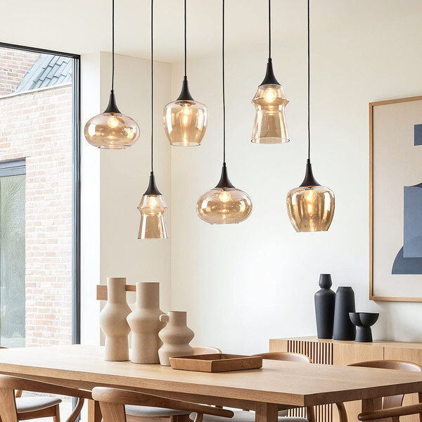 6-ljus pendellampa Lior svart med bärnstensfärgat glas i olika former