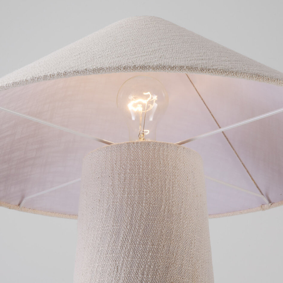 Golvlampa Nura med linneskärm - benvit