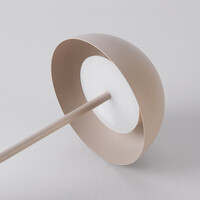 Uppladdningsbar bordslampa Vanta med svampdesign - beige med integrerad dimbar LED