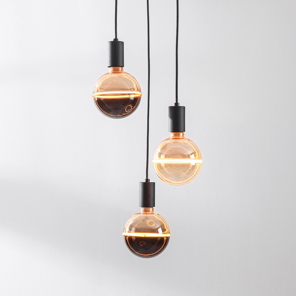 Pendellampa Illumine med tre lampor - svart, set inklusive dimbara E27 LED-lampor