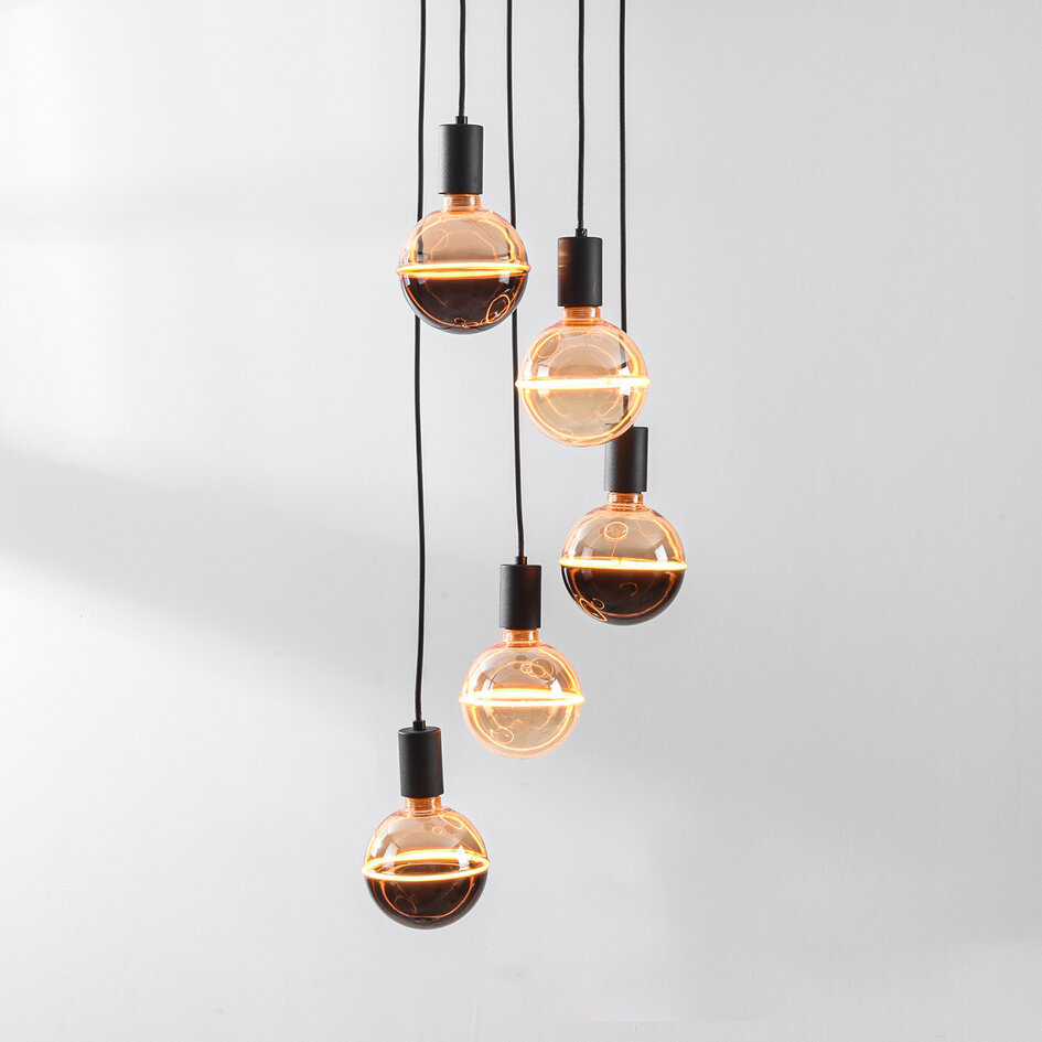 Pendellampa Illumine med fem lampor - svart, set inklusive dimbara E27 LED-lampor