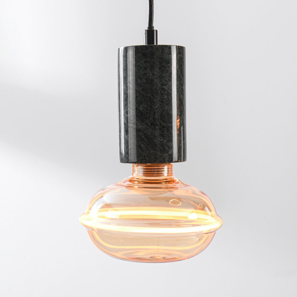 Pendellampa Caverna med sex lampor - svart med marmordetaljer, set inklusive dimbar LED