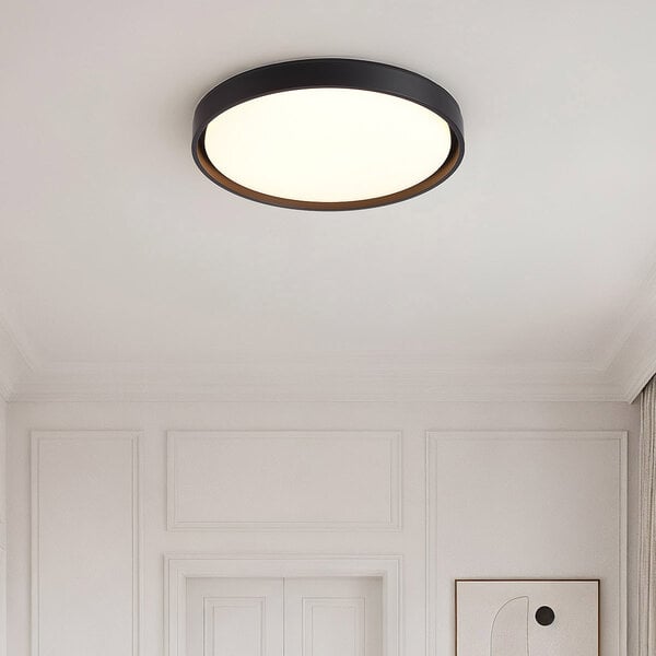 Taklampa Ricardo i svart med integrerad LED, 3-stegs dimbar