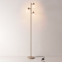 Golvlampa Pieta med 3 vridbara spotlights i mjölkvitt glas