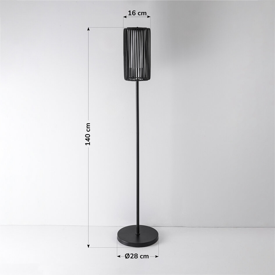 Solcellsdriven stående lampa Chara med flätad design - svart med integrerad LED