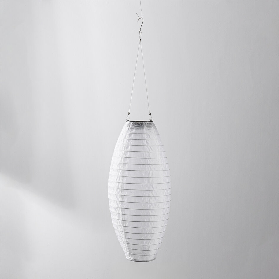 Solcellslykta Pyra – solcellsdriven hängande lampa av vitt nylon