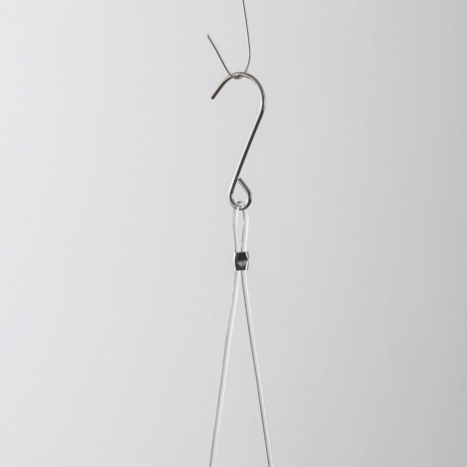 Solcellslykta Pyra – solcellsdriven hängande lampa av vitt nylon