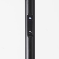 Båglampa Talto i mattsvart med integrerad LED och touchdimmer