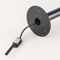 Modern stående utomhuslampa Eclipso - svart med integrerad LED