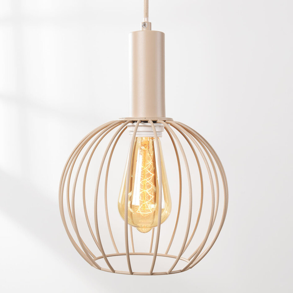 3-ljus taklampa Nudee med beige metallskärmar