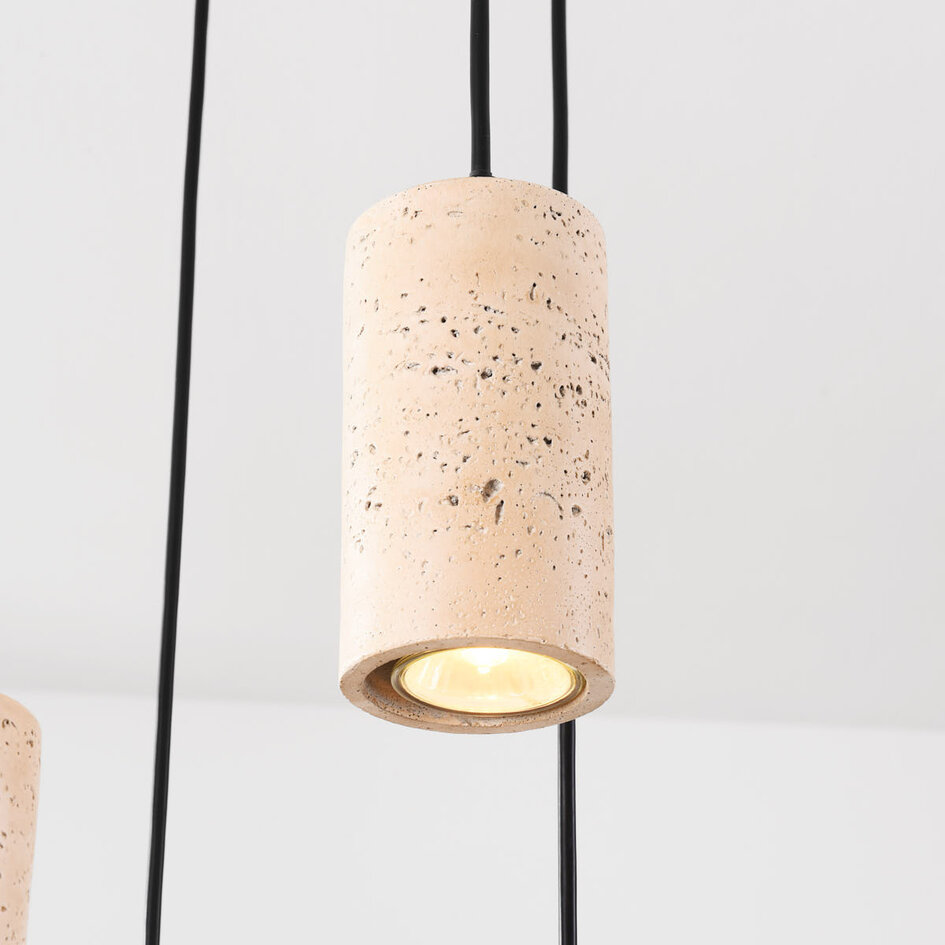 Pendellampa Velin med fem spotlights i varm travertinstil