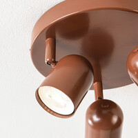 Taklampa Caro med tre lampor i brunt med justerbara spotlights
