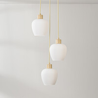Pendellampa Stockton med tre lampor - beige med mjölkvitt glas